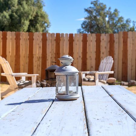 Cozy Stylish Home In The Heart Of Jt Village Joshua Tree Exterior photo