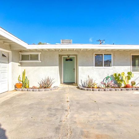 Cozy Stylish Home In The Heart Of Jt Village Joshua Tree Exterior photo