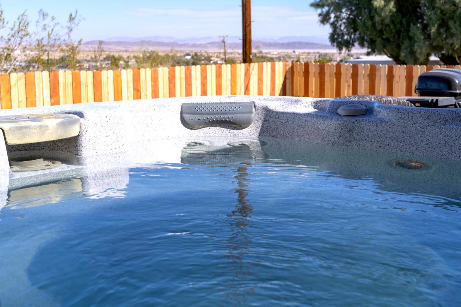 Cozy Stylish Home In The Heart Of Jt Village Joshua Tree Exterior photo